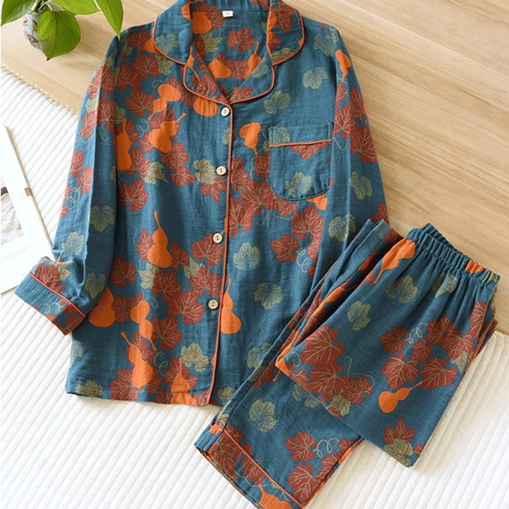 Women's Pajama Set - Sz.Sm
